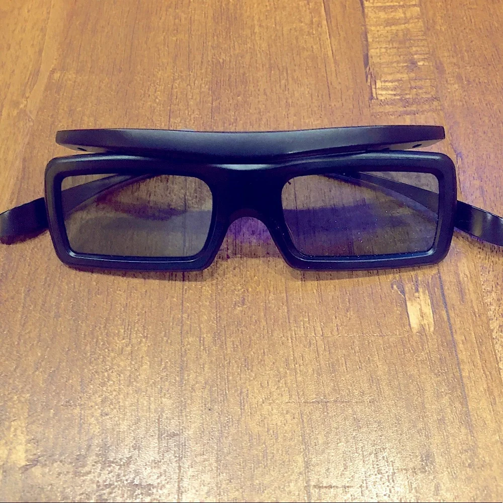 Samsung 3D Glasses. 🕶